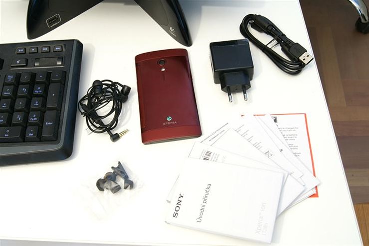Sony Xperia Ion (4).jpg